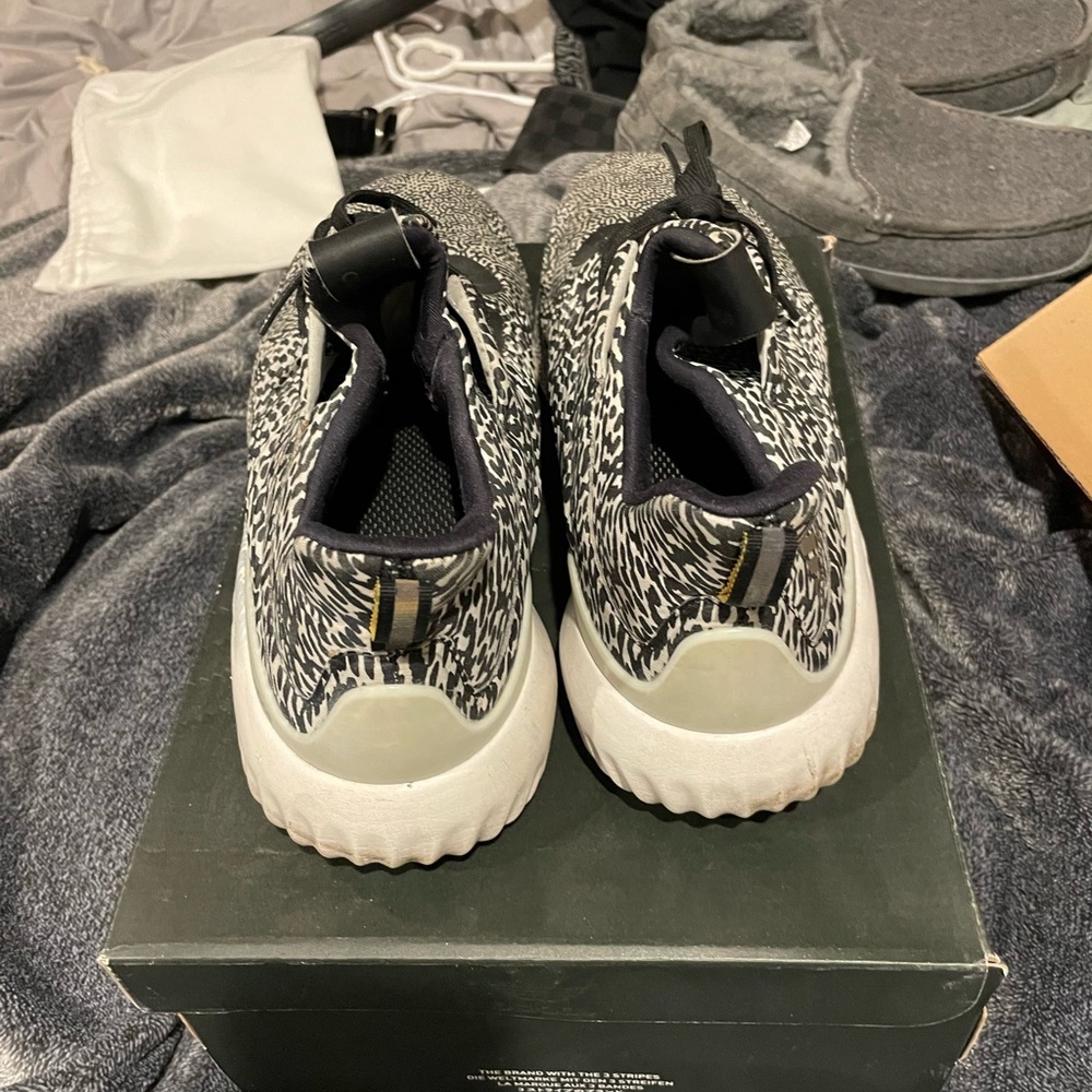 Adidas Alpha Bounce - Picture 3 of 6